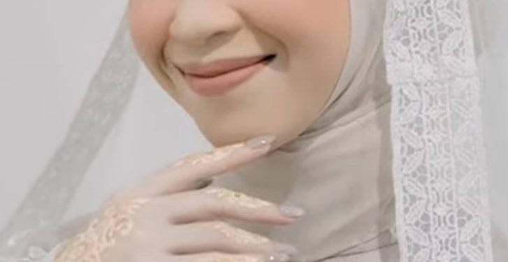 Adiba Pakai Riasan Bulu Mata Palsu di Pernikahannya, Umi Pipik Dibanjiri Pertanyaan: Memang Boleh?