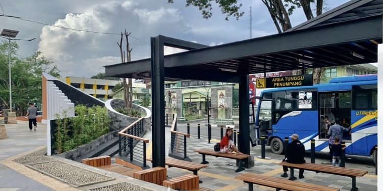 Tunggu Bus Km O Banjarmasin Kini  Bagai di Kafe, Duduk Nyaman Tak Bikin Pantat Sakit