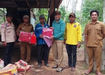 Pemkab Tanah Bumbu Bantu Korban Angin Puting Beliung