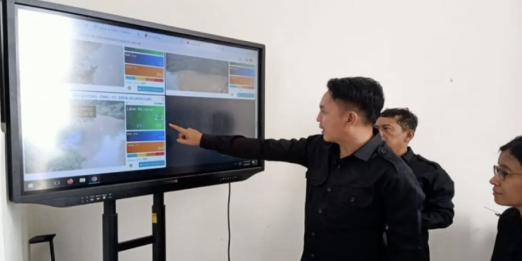 BPBD Tanah Bumbu Pasang Alat Deteksi Banjir pada Tiga Titik