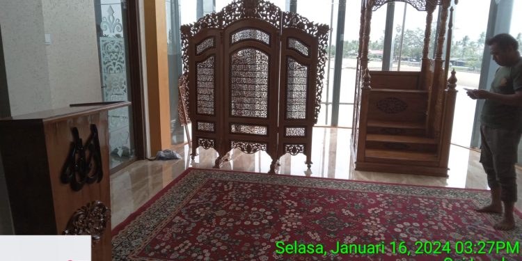 Mimbar Masjid untuk Masjid Apung ZA Pagatan Sudah Datang