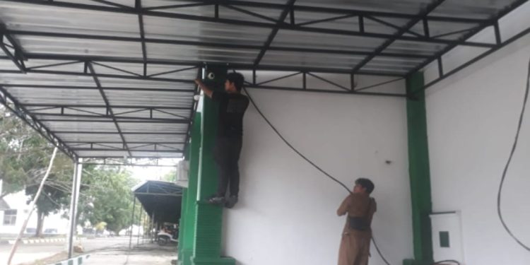 Kerusakan Aliran Listrik Dari Kantor Bupati ke RSB Diperbaiki