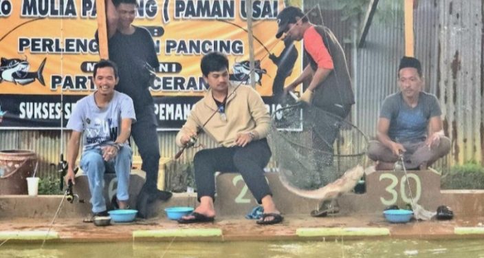 Ketua DPRD Tanbu Ikut Lomba Mancing Ikan Lele