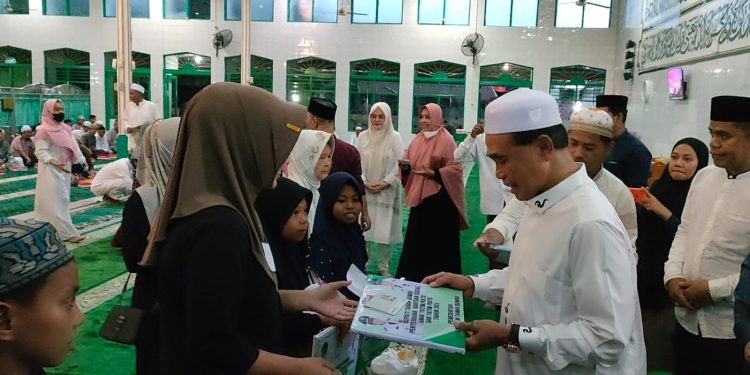 Hari Kelima Ramadhan, Abah Zairullah Kunjungi Tiga Masjid di Kusan Hilir
