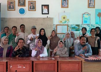 DLH Tanah Bumbu Berikan Pembinaan Sekolah Adiwiyata