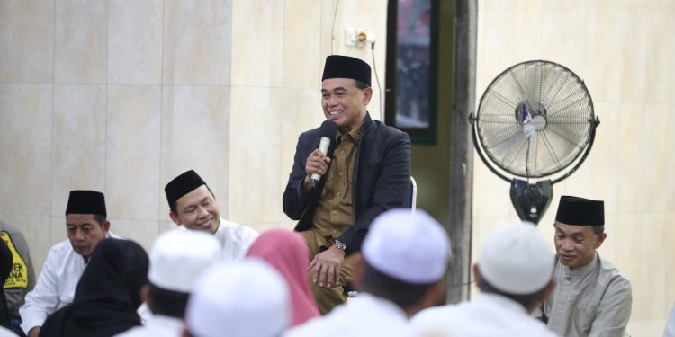 Safari Ramadhan, Bupati Abah Zairullah Kunjungi Tiga Masjid di Mantewe