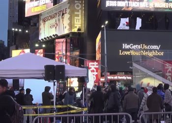 Tarawih di Times Square New York dengan Suhu 1 Derajat, Ini Tantangan Muslimin Indonesia