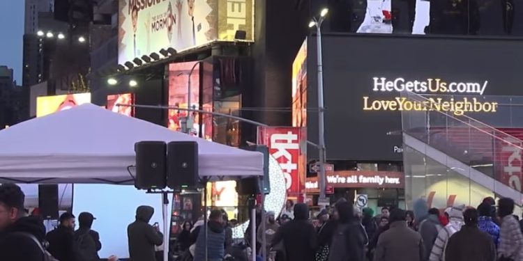 Tarawih di Times Square New York dengan Suhu 1 Derajat, Ini Tantangan Muslimin Indonesia