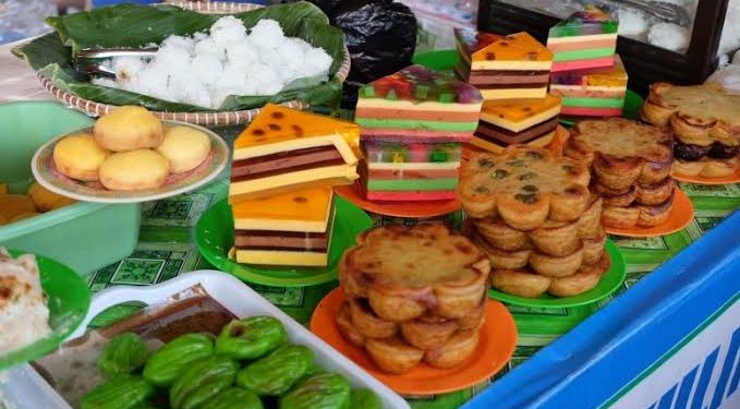 Diguyur Hujan, Dua Pasar Ramadhan di Banjarmasin Diresmikan 2 Kepala Daerah