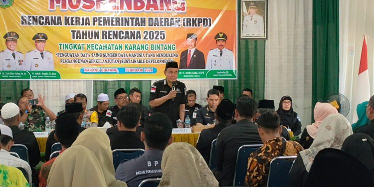 Secara Maraton, Bupati Tanah Bumbu Abah Zairullah Kunjungi Kecamatan – kecamatan