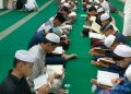 Minggu, Abah Zairullah Buka Puasa dengan Anak Yatim di Kediaman Pribadinya