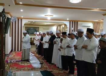 Abah Zairullah Buka Puasa dengan Kepala SKPD dan Anak Yatim