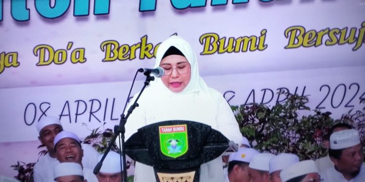 Pada Hari Jadi Kabupaten Tanah Bumbu ke-21, Acil Odah: Santri SDSM Generasi Emas Mendatang