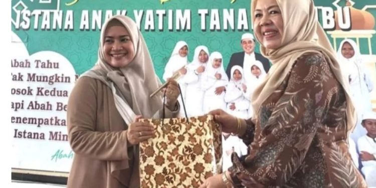 Ikke Nurjanah Kunjungi Istana Anak Yatim Darul Azhar Kabupaten Tanah