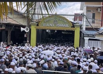 Penuhi Jalan Jalan, Ribuan Jamaah Ikuti Sholat Fardhu Kifayah Pimpinan Majelis Taklim Bani Ismail Banjarmasin
