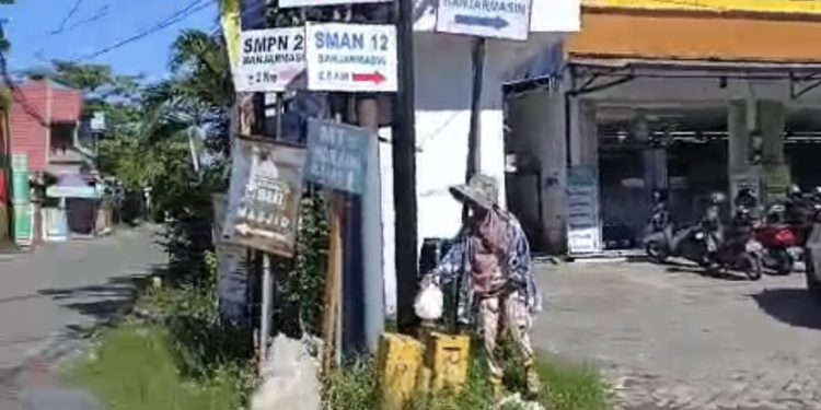 Simpang Empat Perdagangan Banjarmasin Tertutup Lumpur, Air Menyembur dari Tanah