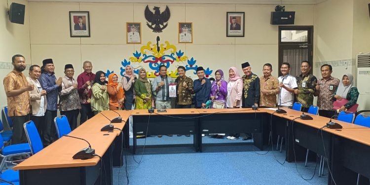 Banmus DPRD Tanbu, Kunker ke Bappedalitbang Kota Palangkaraya