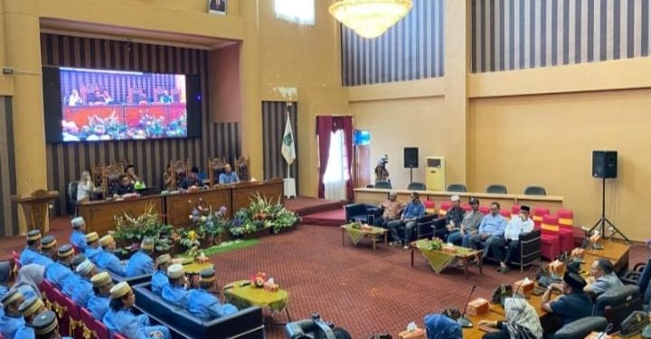 Lembaga Ogie Ingin Mappanre Ri Tasie Dipisah dengan Hari Jadi Kabupaten Tanah Bumbu