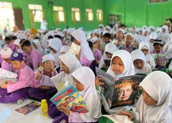 Dispersip Tanah Bumbu bangun Karakter Anak dengan Story Telling