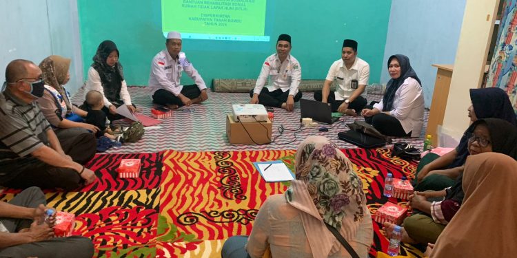 Dinas Perkimtan Tanah Bumbu Sosialisasikan RTLH, Ansyari Firdaus : 2024, 300 Unit Dilakukan Perbaikan