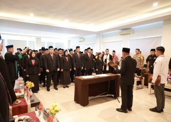 Ketua KPU Lantik 60 Panitia Pemilihan Kecamatan se-Tanah Bumbu