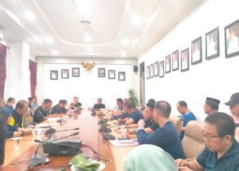 Bupati Zairullah Rapat dengan Semua Kepala SKPD