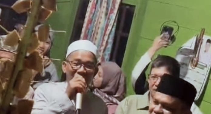 Hasanuddin Terpilih Kembali Jadi Anggota DPRD Tanah Bumbu, Warga Sepunggur Bayar Nazar