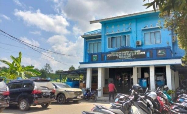 Bupati Tanah Bumbu,Tunjuk Abdul Hafiz Sebagai Plt Komisaris PT Air Minum Bersujud