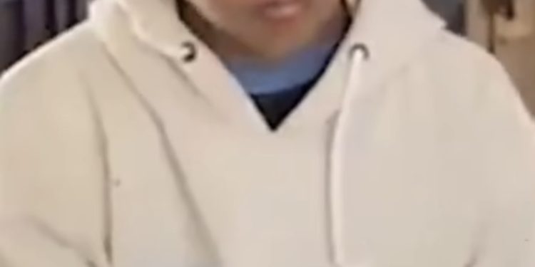 Kemiskinan Memaksa Remaja dari Indramayu Ini Melakukan Hal yang Membuat Indonesia Menangisinya