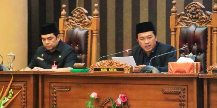DPRD Tanbu Gelar Paripurna Jawaban Bupati Terkait RPJPD 2025 – 2045