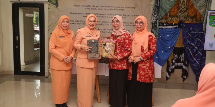 Tingkatkan UMKM, DWP Tanah Bumbu Kunjungi Kota Banjarbaru