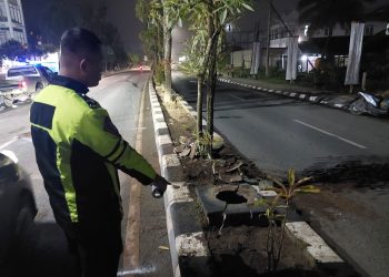 Tabrak Trotoar Pembatas Jalan, Miftahurrahman Dilarikan ke Rumah Sakit
