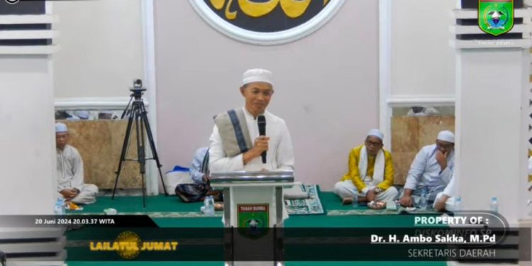 Hadiri Lailatul Jumat, Sekda Ambo Sakka : Titip Doa Bendungan Kusan Segera Terwujud
