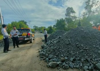 Mulai Sabtu ini, Pengaspalan di Km 171 akan Dikerjakan Dinas PUPR Tanah Bumbu