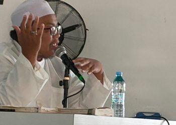 Ustadz Hiyatullah Ali Pimpin Sholat Dhuha Sekaligus Berikan Tausiyah