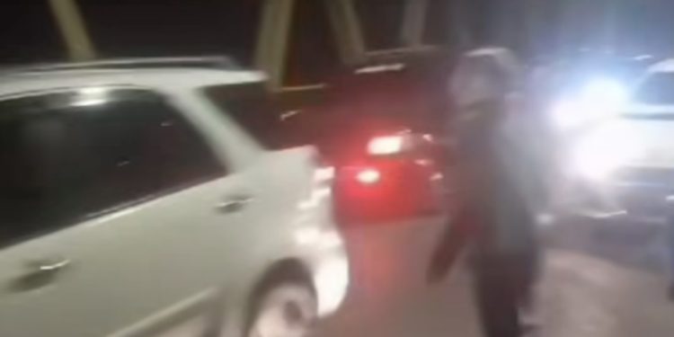 Menyayat, Ucapan Histeris Perempuan Muda yang Coba Akhiri Hidup di Jembatan Benua Anyar