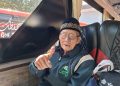 Bawa Kursi Roda Pribadi, Mbah Harjo Haji Indonesia Tertua Membagikan Pengalaman Melawan Suhu 50 Derajat di Usia 110 Tahun