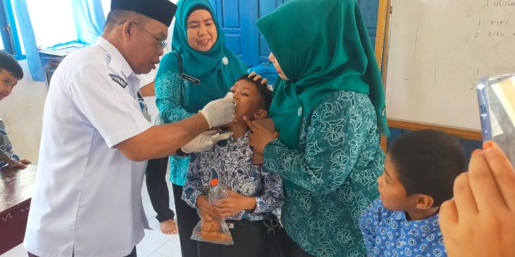 Pastikan PIN Polio Terlaksana Menyeluruh, Camat Kusan Hulu Giat Lakukan Pendampingan Vaksinasi