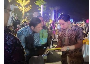 Wakili Gubernur, Sekdaprov Kalimantan Selatan Serahkan Undangan Pembukaan Porwanas untuk Gibran