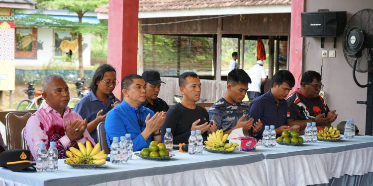 Meriahkan HUT RI Ke-79, Bang Arul Gowes dari Kotabaru ke Tanah Bumbu dan Bakti Sosial