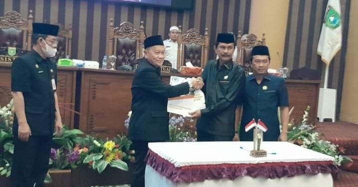 DPRD Tanah Bumbu Gelar Rapat Paripurna Dalam Rangka Pengambilan Dua Buah Keputusan Raperda