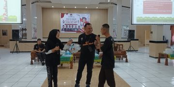 KPU Tanah Bumbu Jaring Pemilih Pemula Melalui Sosialisasi Program “Goes To School”