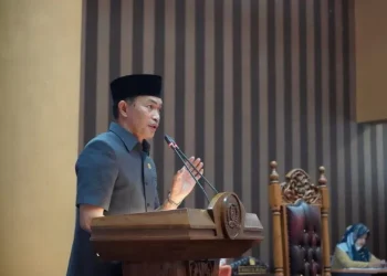 Paripurna DPRD Tanbu, Sekda Ambo Sakka Sampaikan Prestasi Memgurangi Tingkat Kemiskinan Ekstrem