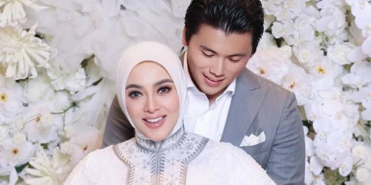 Bayi Istimewa, Putri Pertama Reino Barack Lahir di Hari Ulang Tahun ke 44 Syahrini