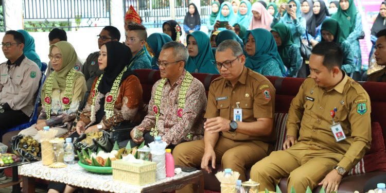 Desa Kota Raja Wakili Kabupatrn HSU Pada Lomba Desa Tingkat Ragional III Kalimantan – Sulawesi