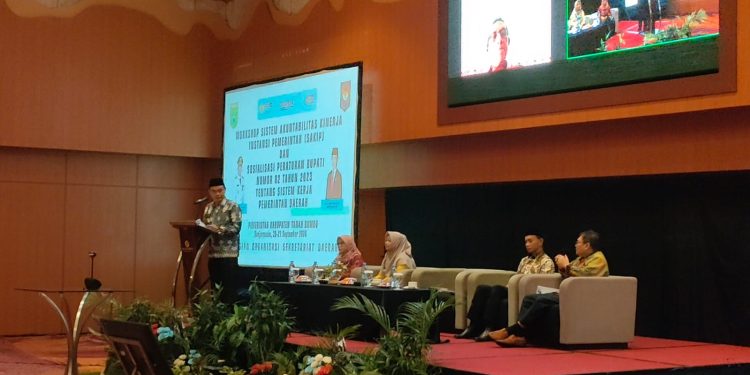 Bupati Tanah Bumbu Buka Workshop SAKIP, Minta Kategori B Bisa Jadi A