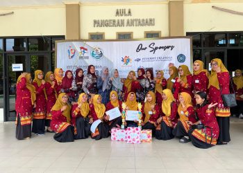 Tanah Bumbu Juara 1 Yel-yel dan Senam Kreasi 6 Langkah Cuci Tangan