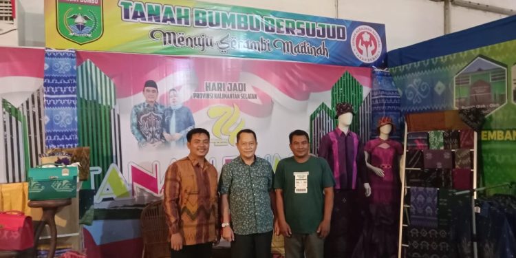 Eryanto Rais Kunjungi Stand Tanah Bumbu pada gelaran Kalsel Expo 2024 di Banjarbaru
