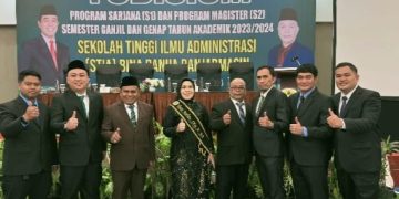 Wakil Ketua DPRD dan Dua Kadis Tanah Bumbu Ikuti Yudisium Magister Administrasi
