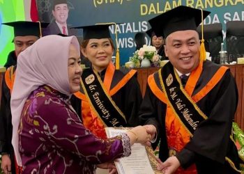 Anggota DPRD Kalsel Ikut Wisuda Magister Administrasi STIA Bina Banua